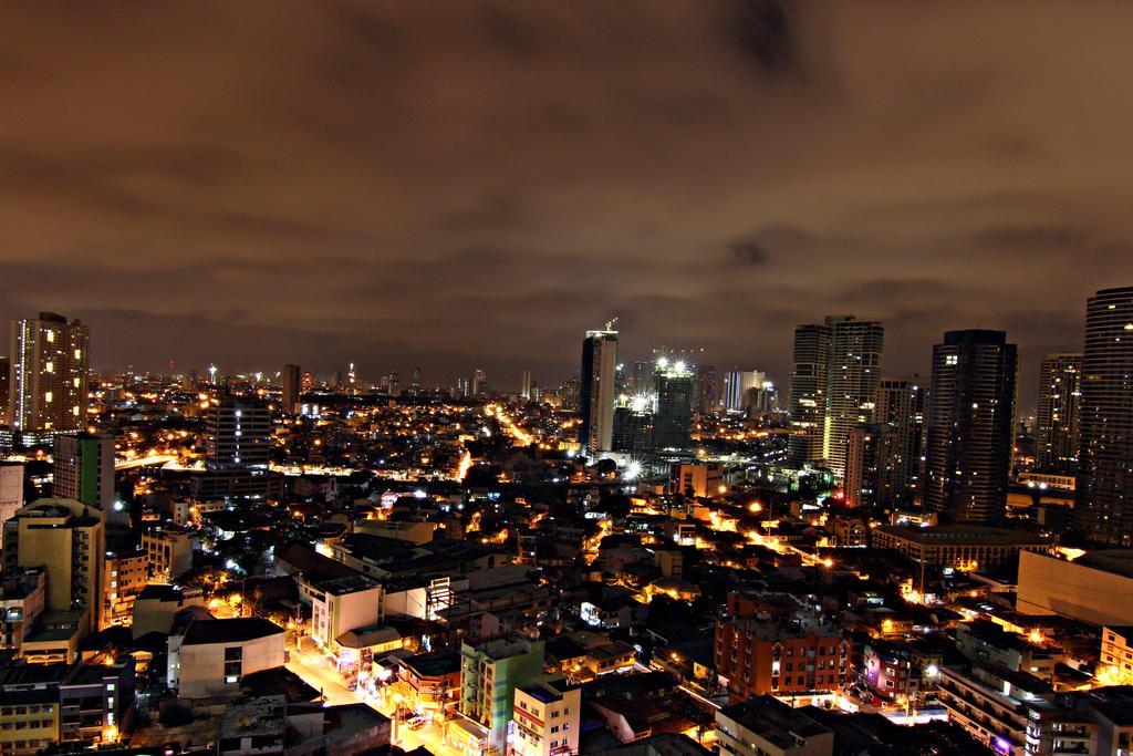 Mpt Suites Makati City Exterior foto