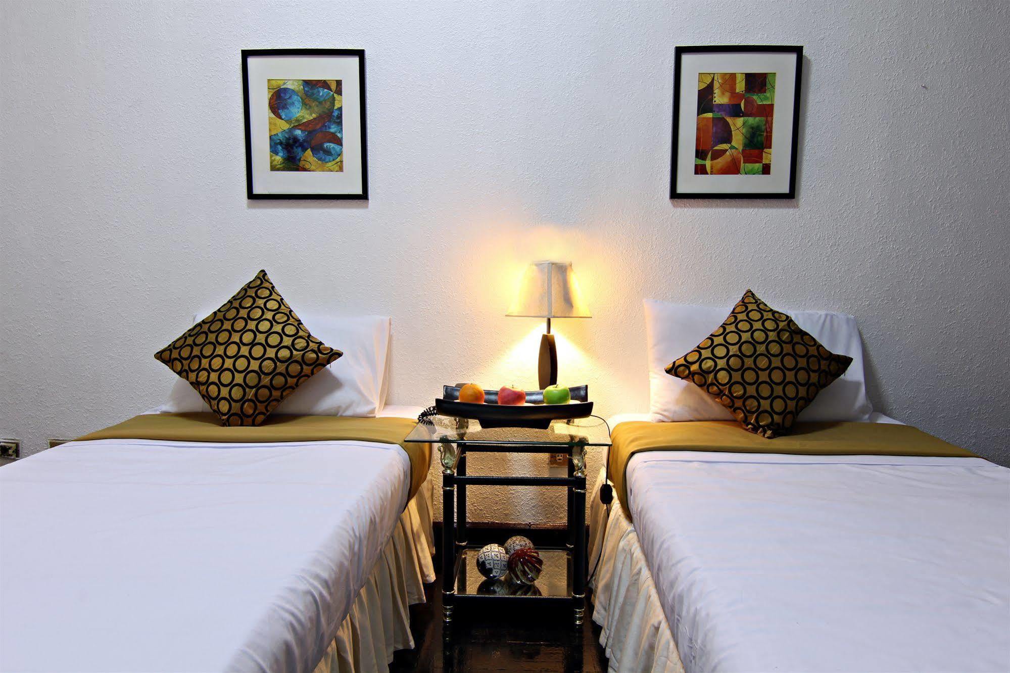 Mpt Suites Makati City Exterior foto