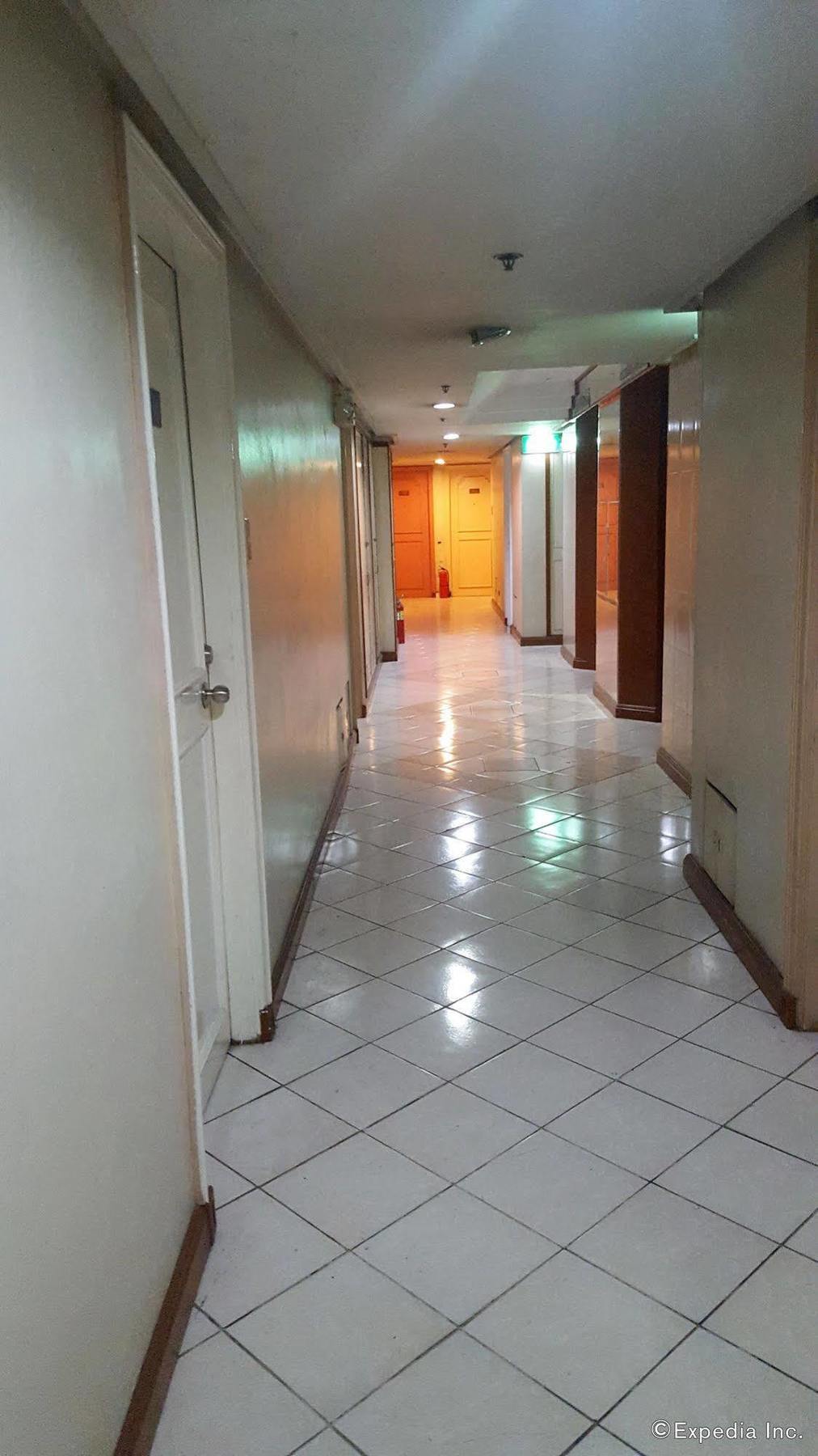 Mpt Suites Makati City Exterior foto